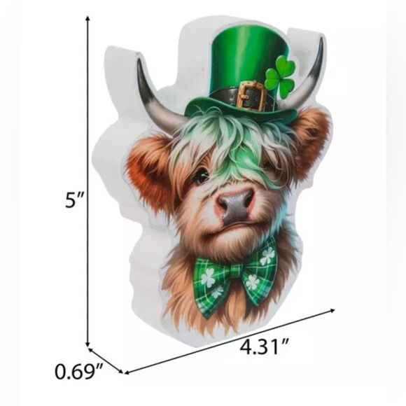 🍀☘️ St. Patrick's Day Highland Cow Table Decor - Picture 1 of 3
